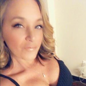 Meet your Posher, Eileen